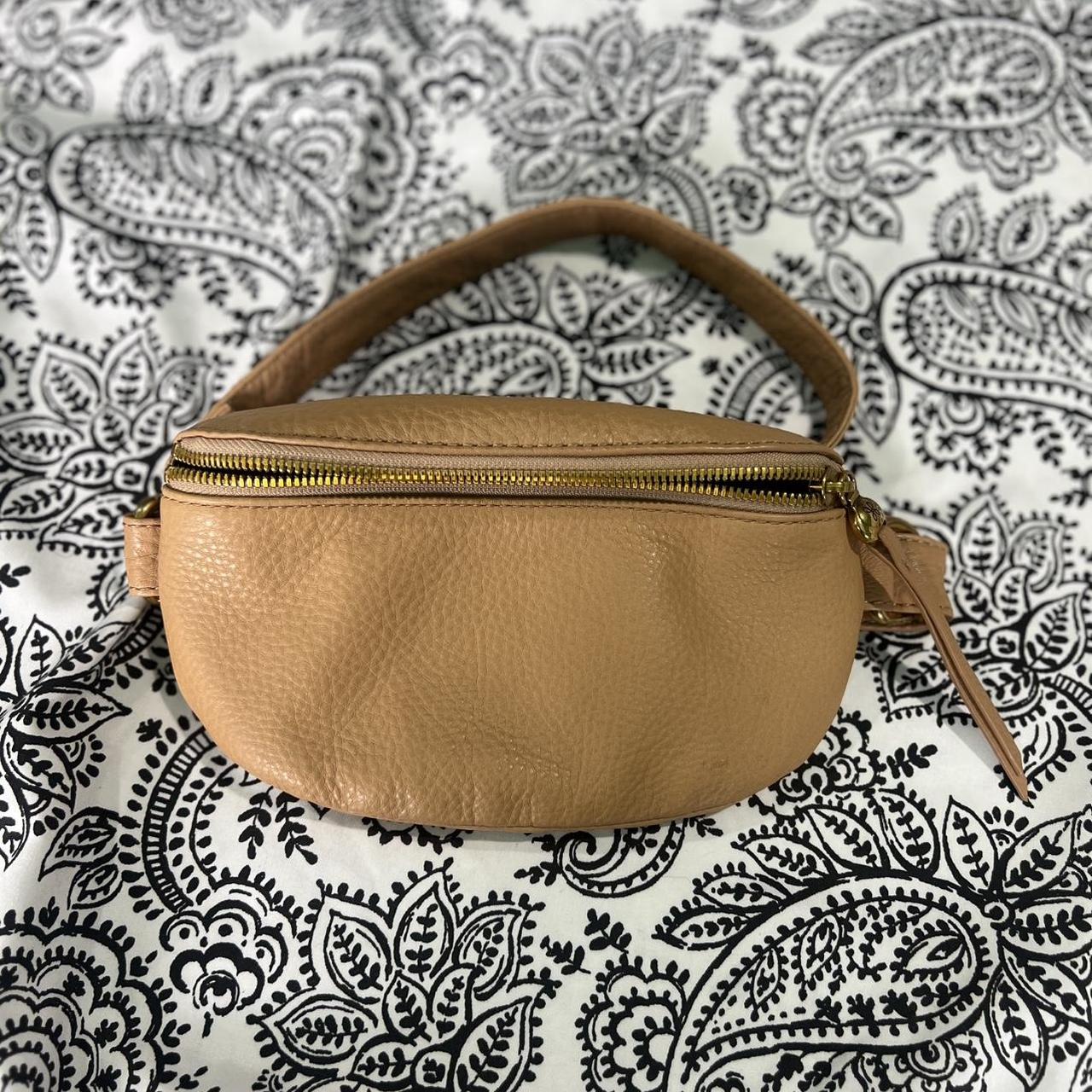 item listed by annacorie80