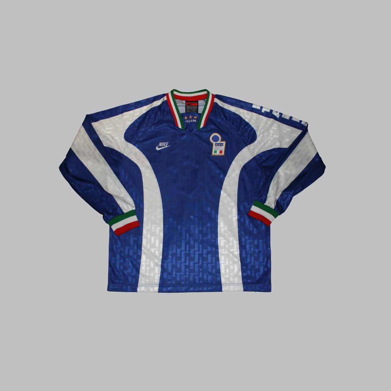 nike made in italy long sleeve