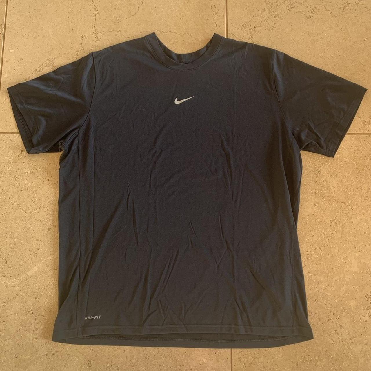 Nike centre 2024 logo t shirt