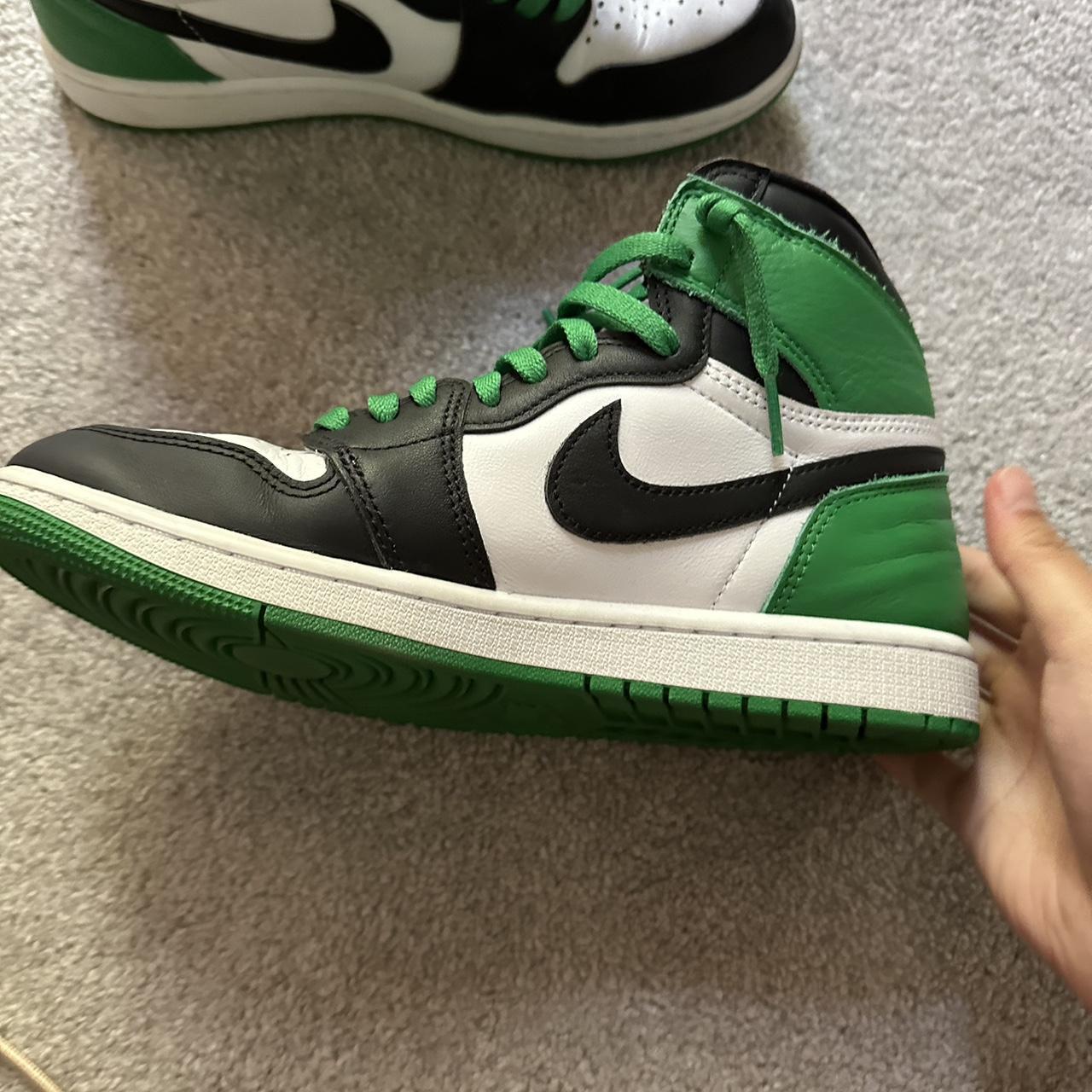 Barely worn forest green Jordan 1 high top OG bought. Depop