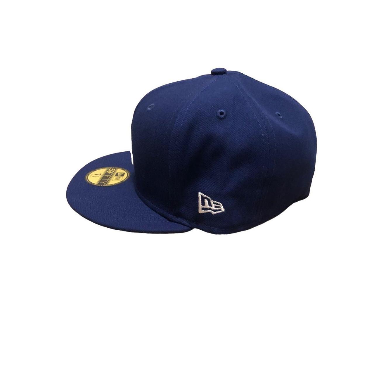 Los Angeles Dodgers fitted hat with a 1988 World - Depop