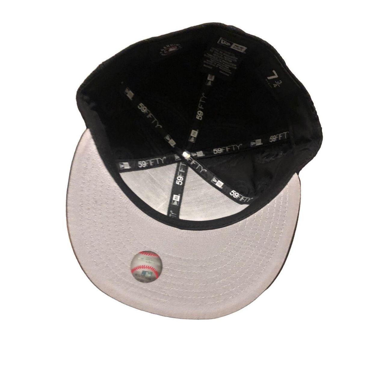 San Francisco Giants SWIRL Black Fitted Hat by New Era