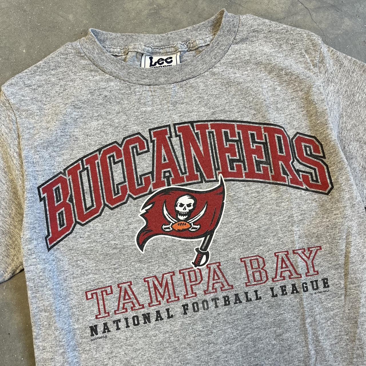 Vintage 2001 Tampa bay Buccaneers lee sports T-Shirt - Depop