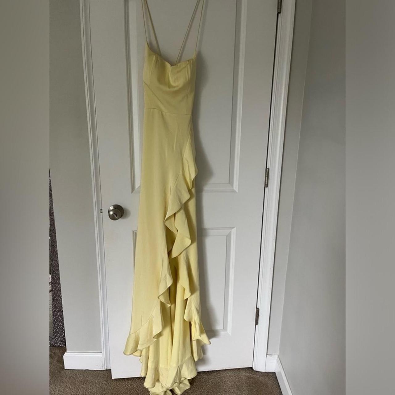 La Femme Flutter Slit Trumpet Gown in hotsell Pale Yellow