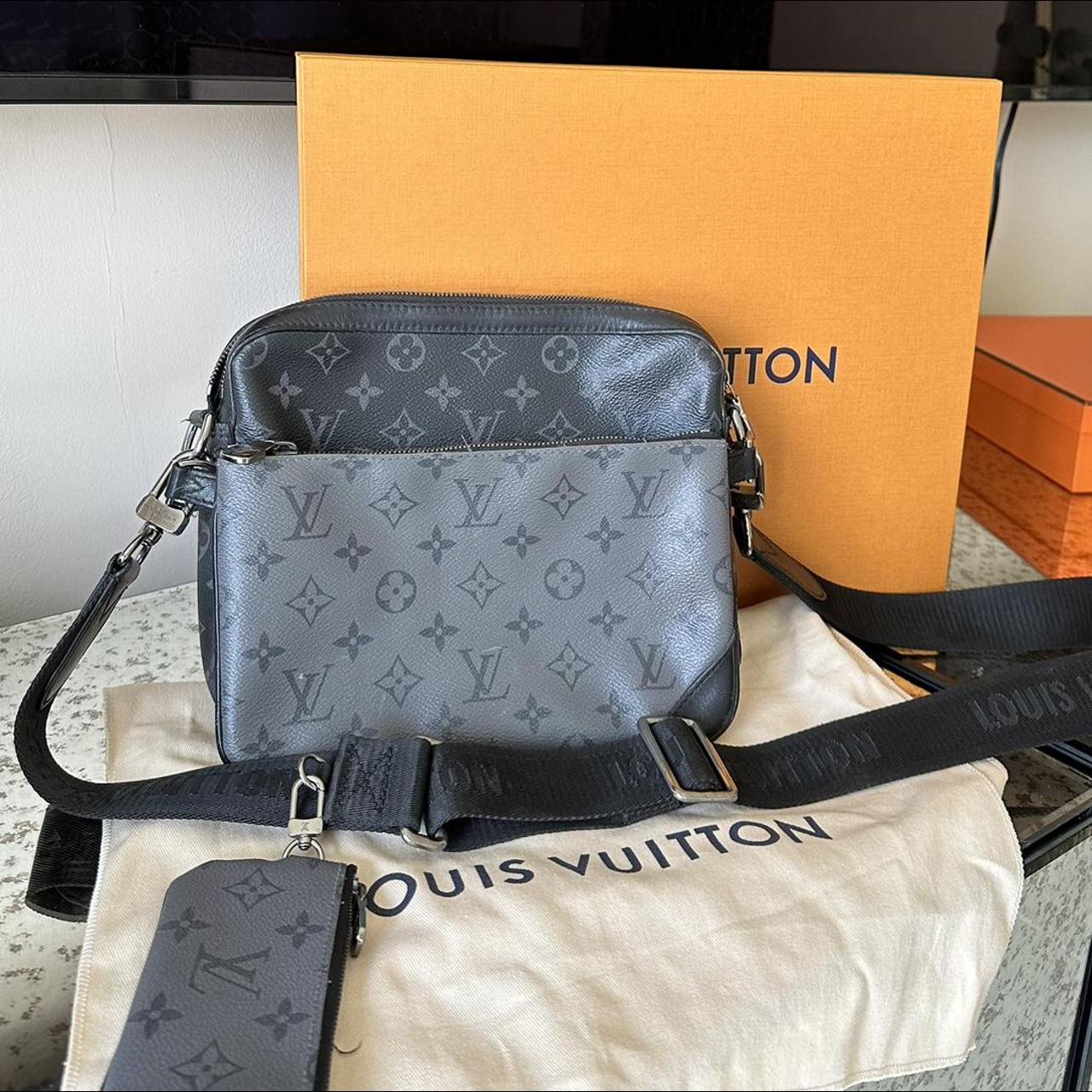 Louis Vuitton Mens Trio Messenger Bag - Message for - Depop
