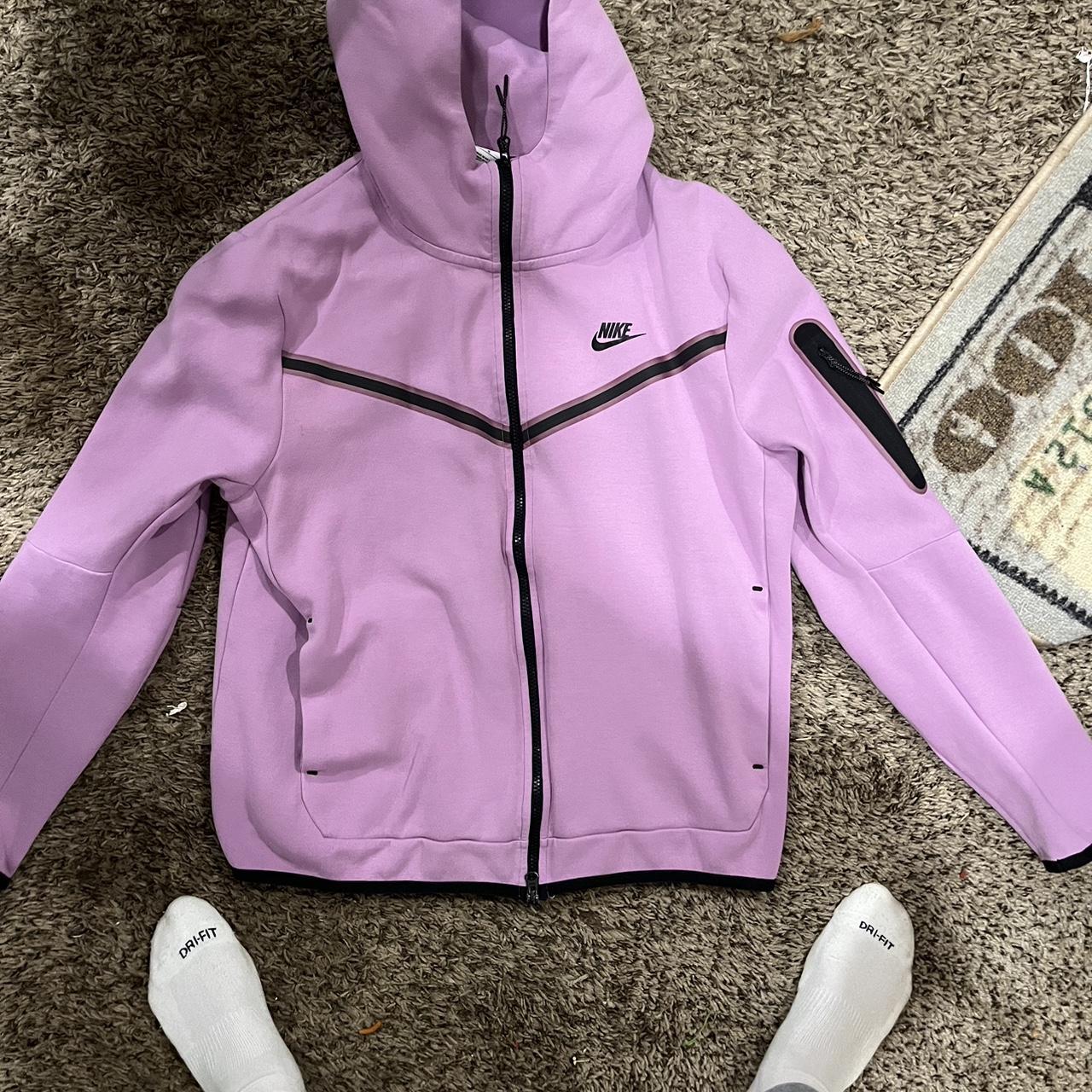 mens purple nike tech