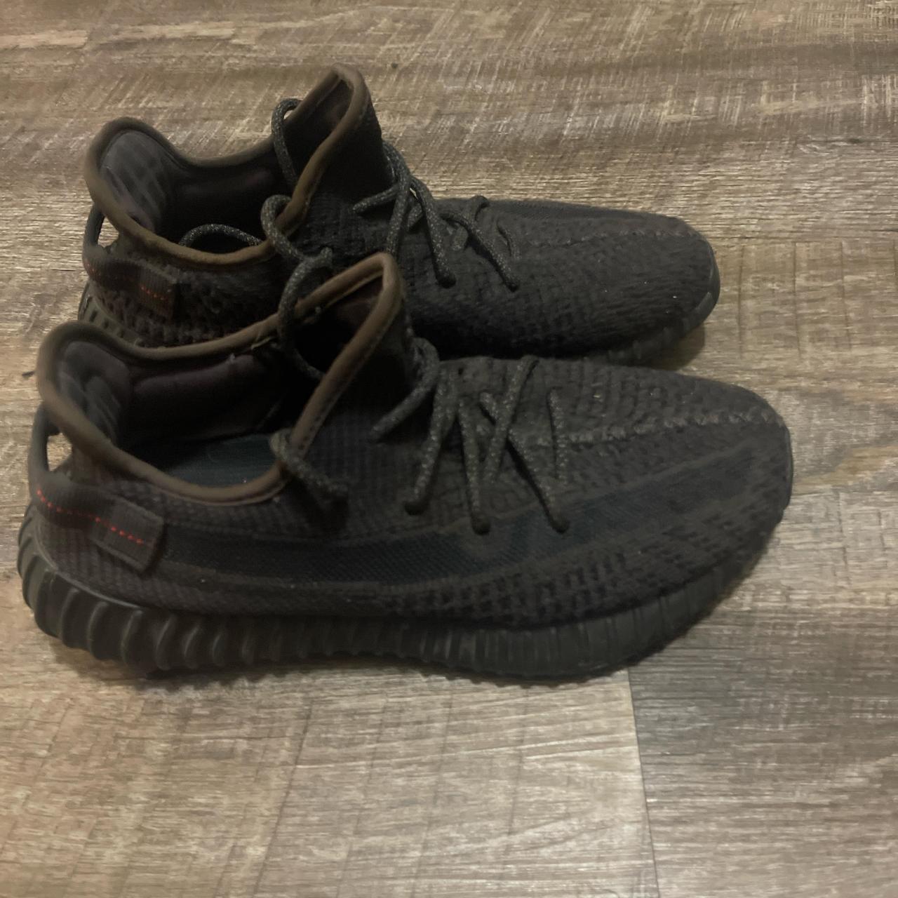 yeezy 350 all black