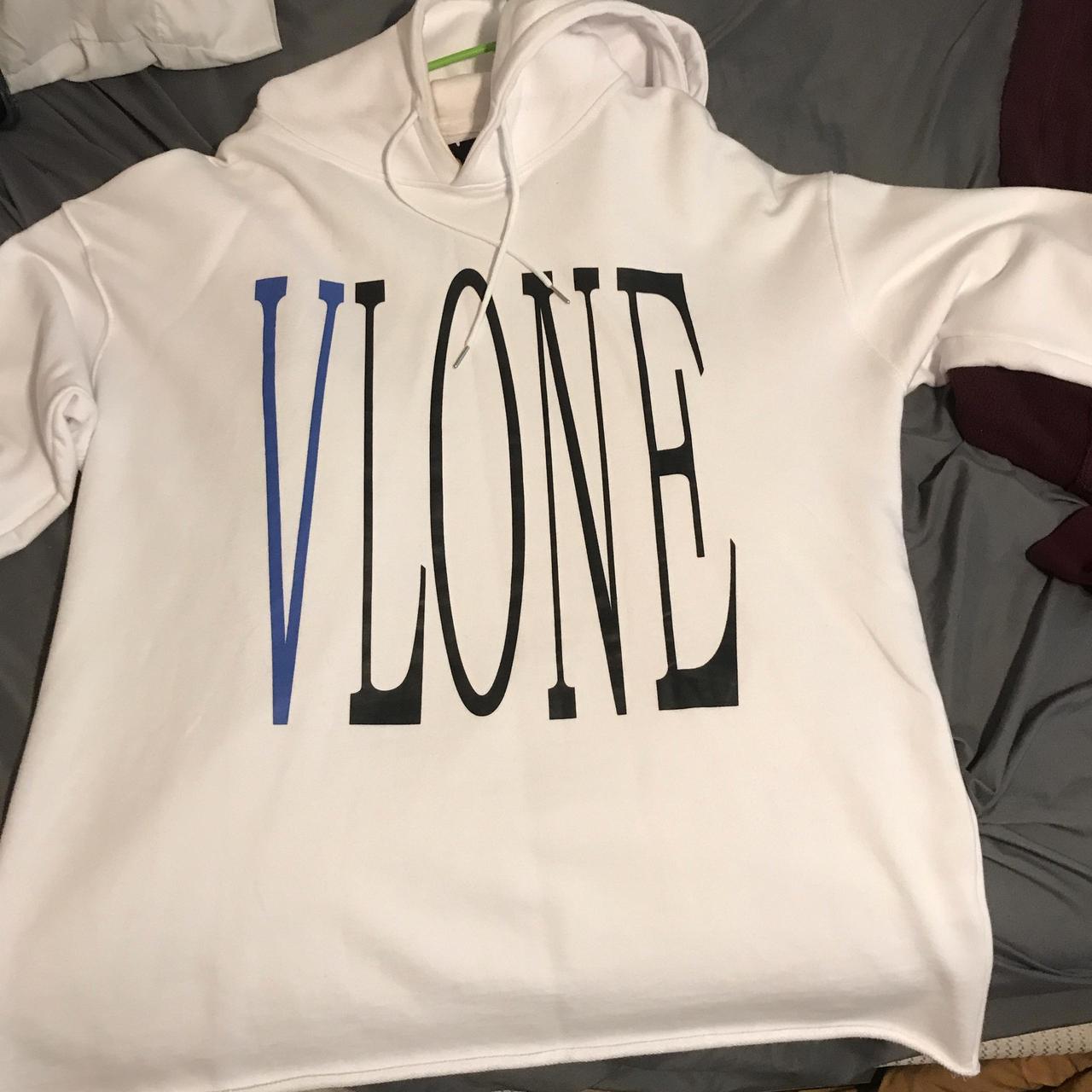 Vlone hoodie size XL never been wore