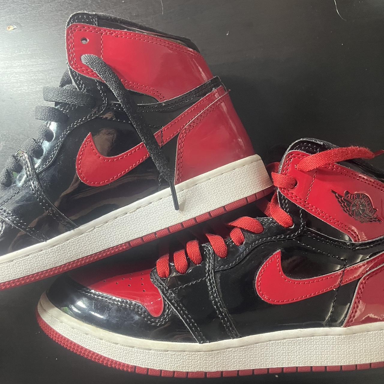 6.5Y Black good & Red Air Jordan shoes