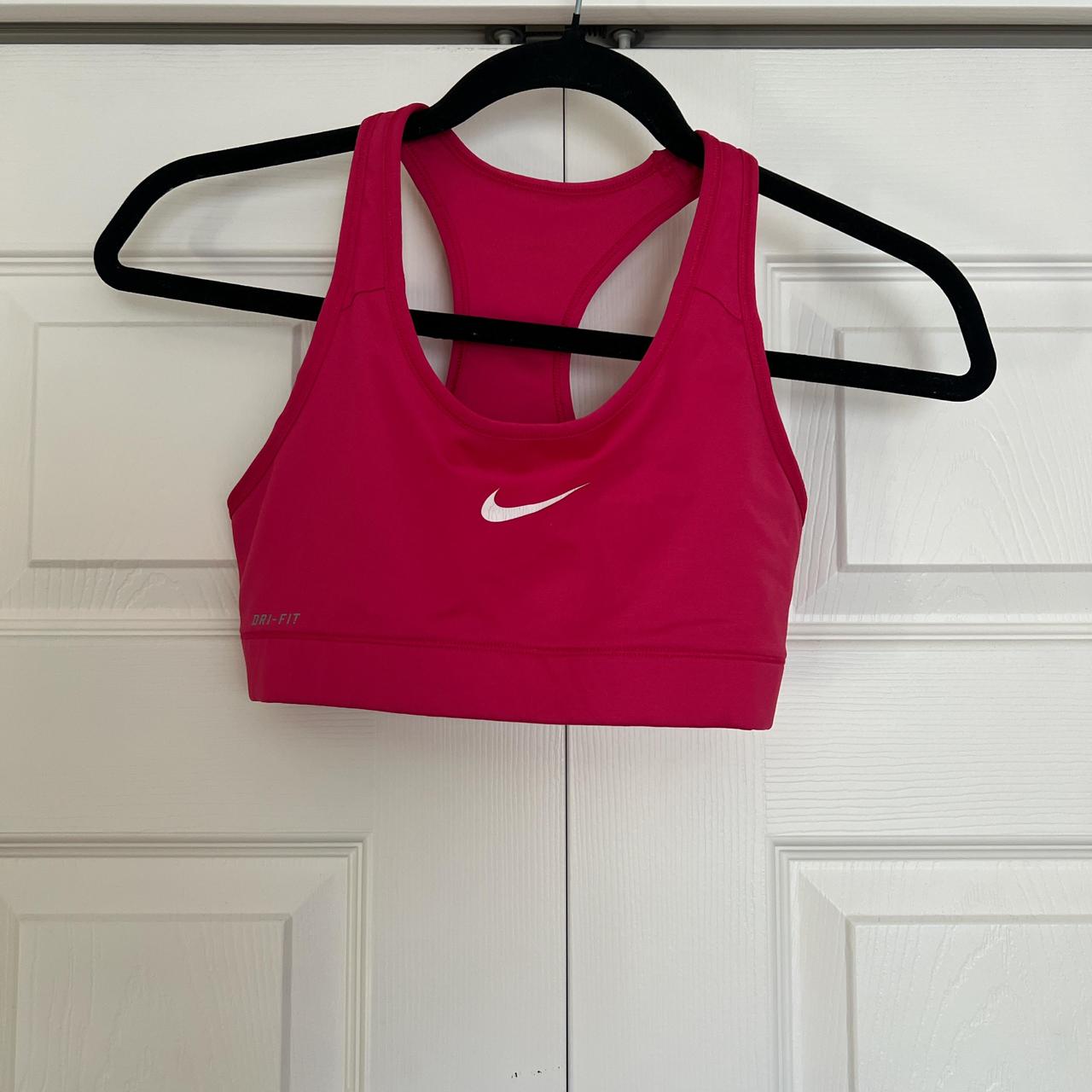 womens pink nike sports bra