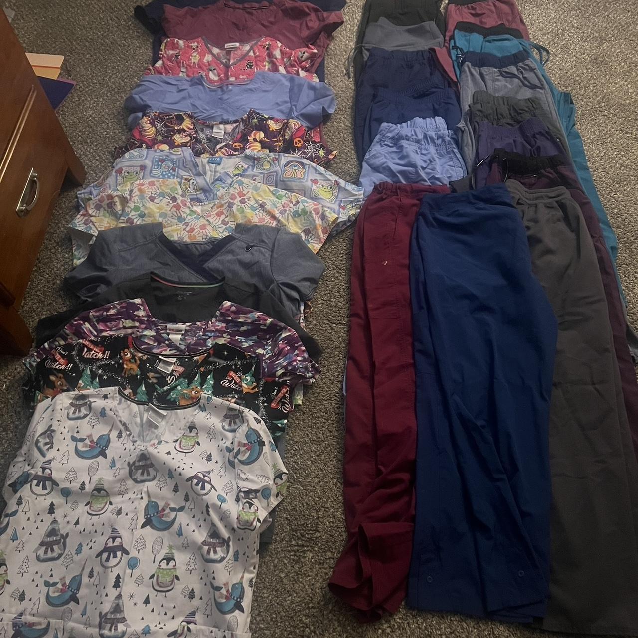 Women's Top - Multi - L – Multiple sets of scrubs… - image 1