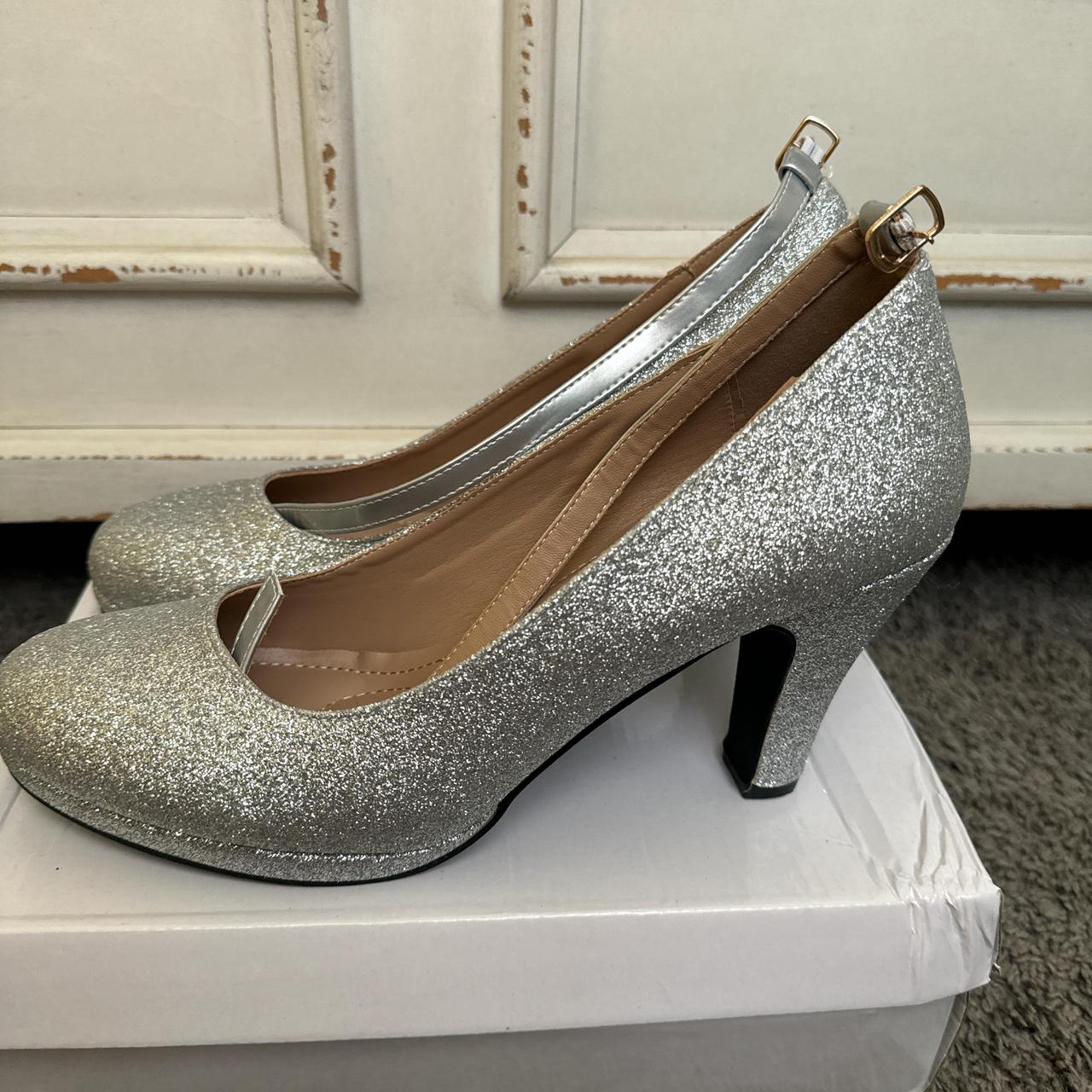 1950s style silver glitter heels with a inch Depop