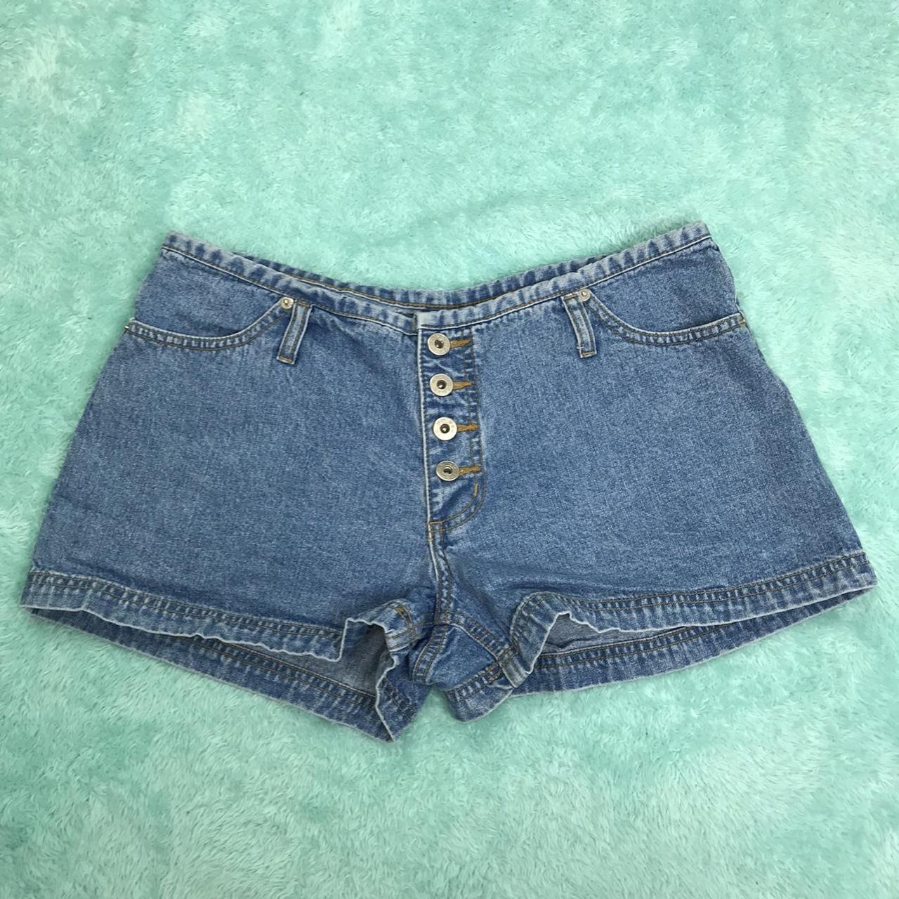 item listed by snottopic