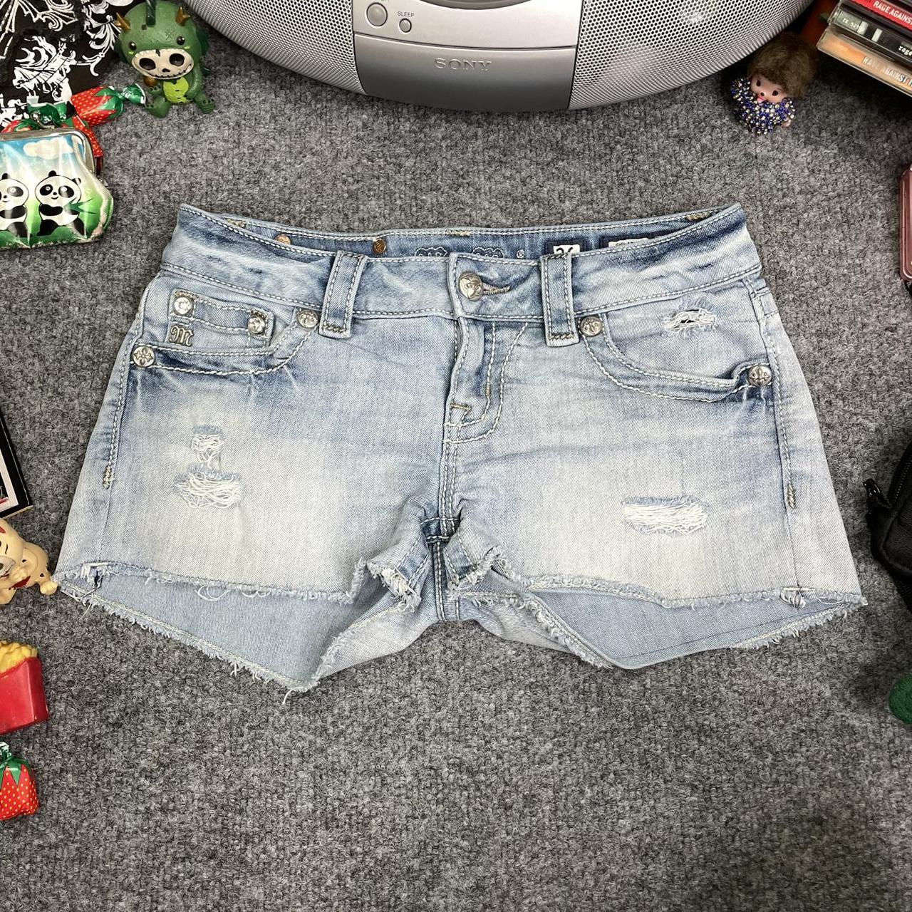 item listed by snottopic