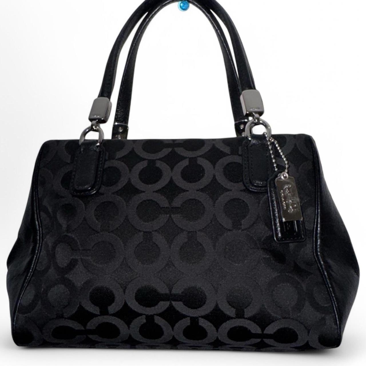 item listed by theredvault