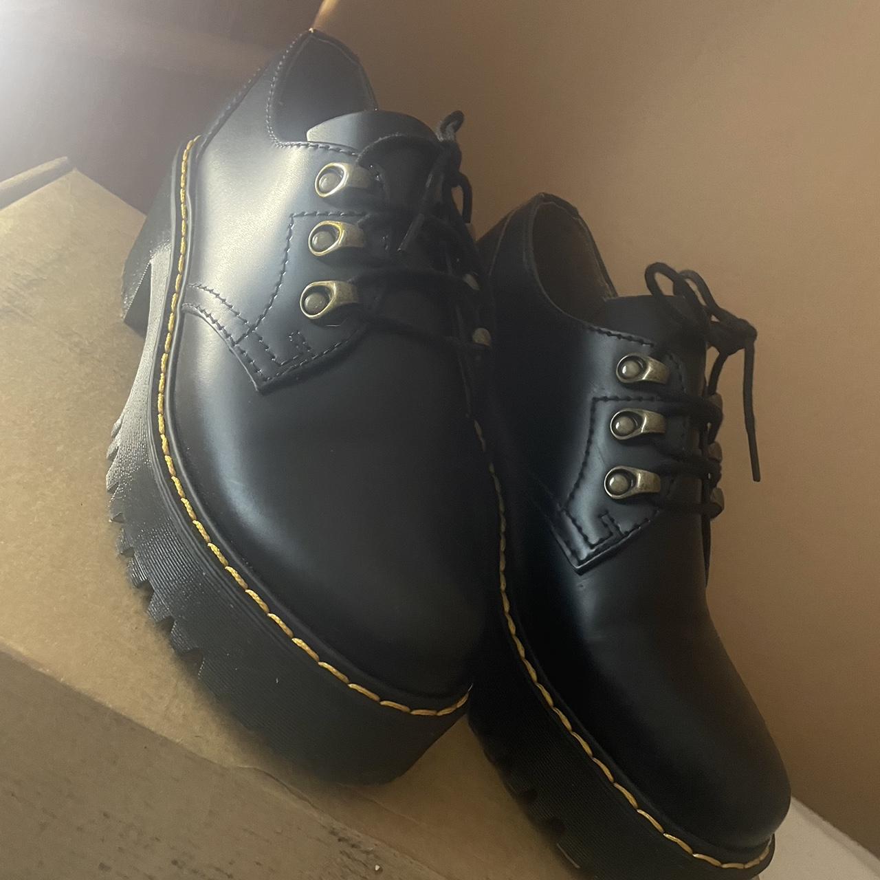 leona women's vintage smooth leather heeled boots