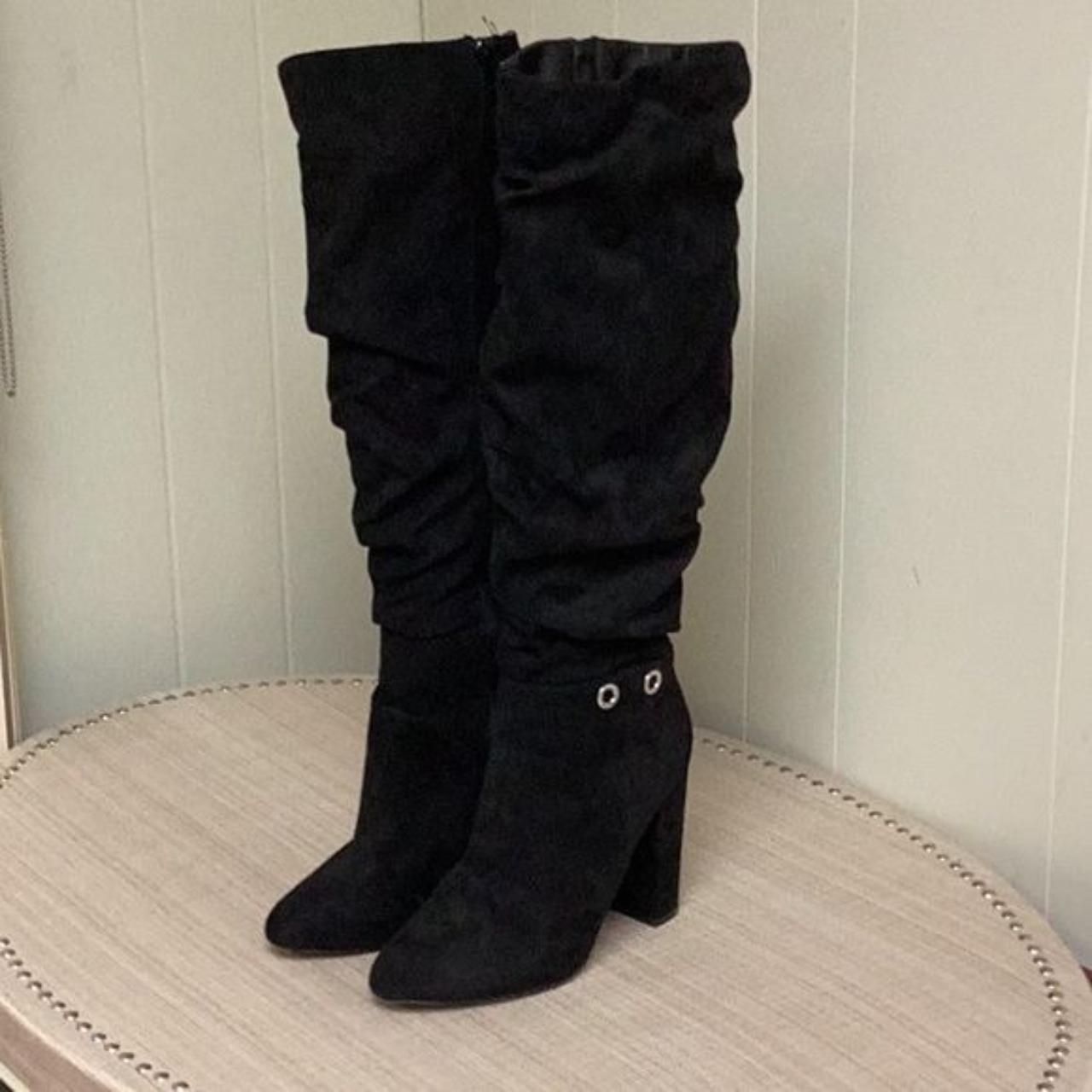 JustFab Women's Black Shoes/Boots/High Knee Size 9... - Depop