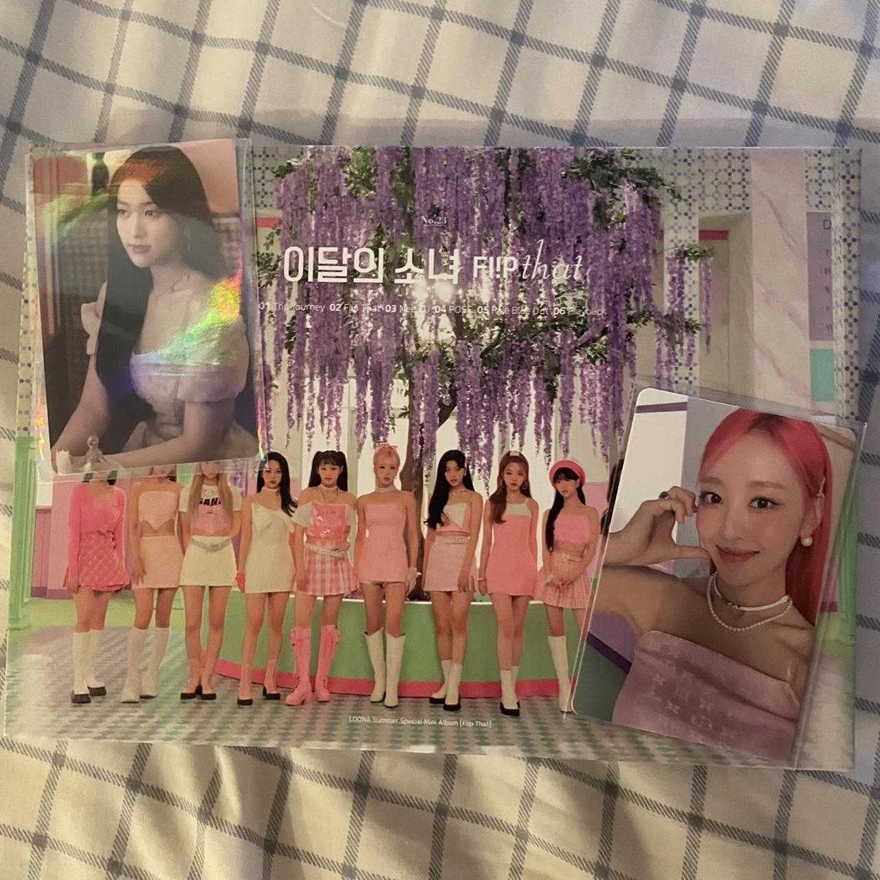 loona flip that album comes with yves and choerry&mldr; - Depop