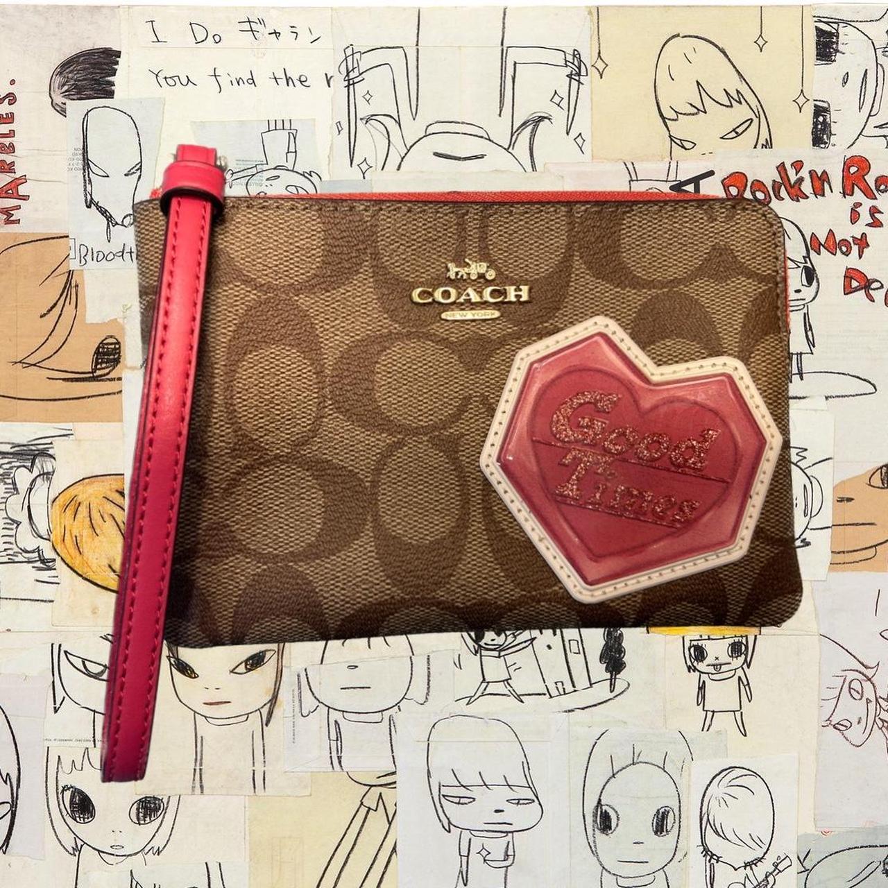 COACH good times pink heart emblem wallet wristlet