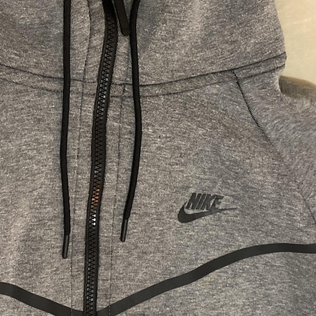 niketech fleece grey