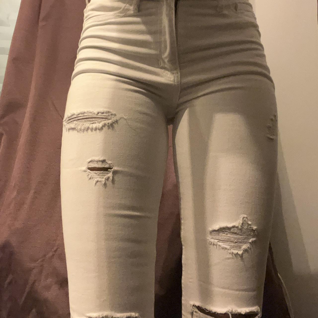 Hollister White Mid Rise Skinny Jeans ❤️🚨FREE - Depop