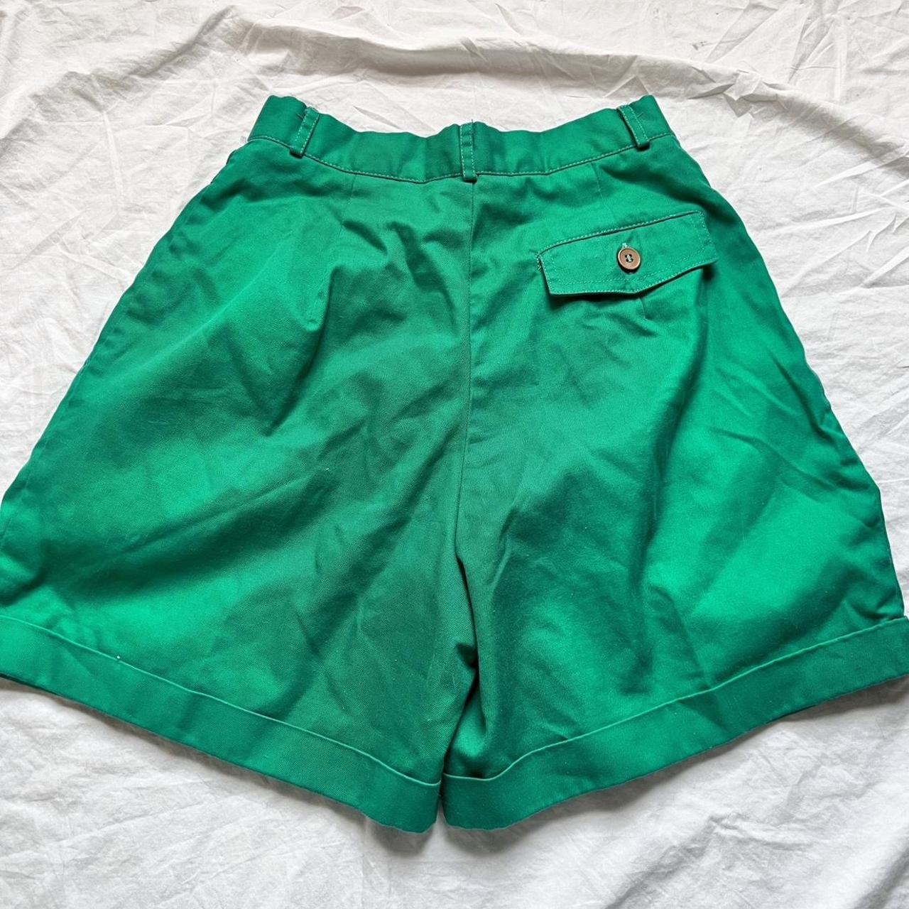 Casablanca Women's Green Shorts (2)