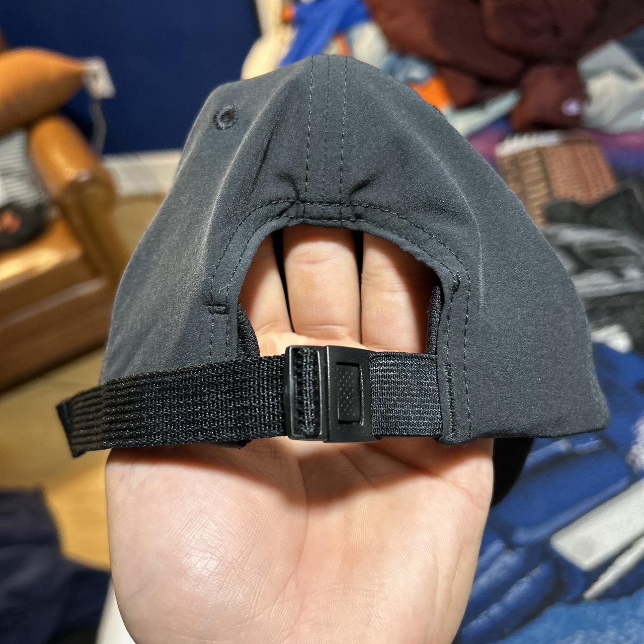 Alo hat, has adjustable strap Depop