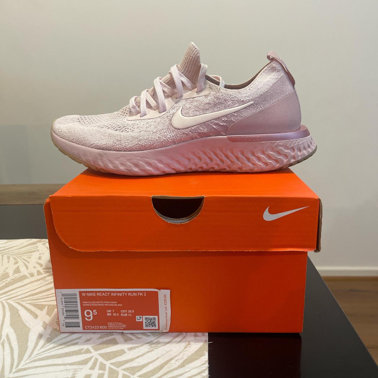 Nike fashion epic react flyknit pearl pink women's running shoe