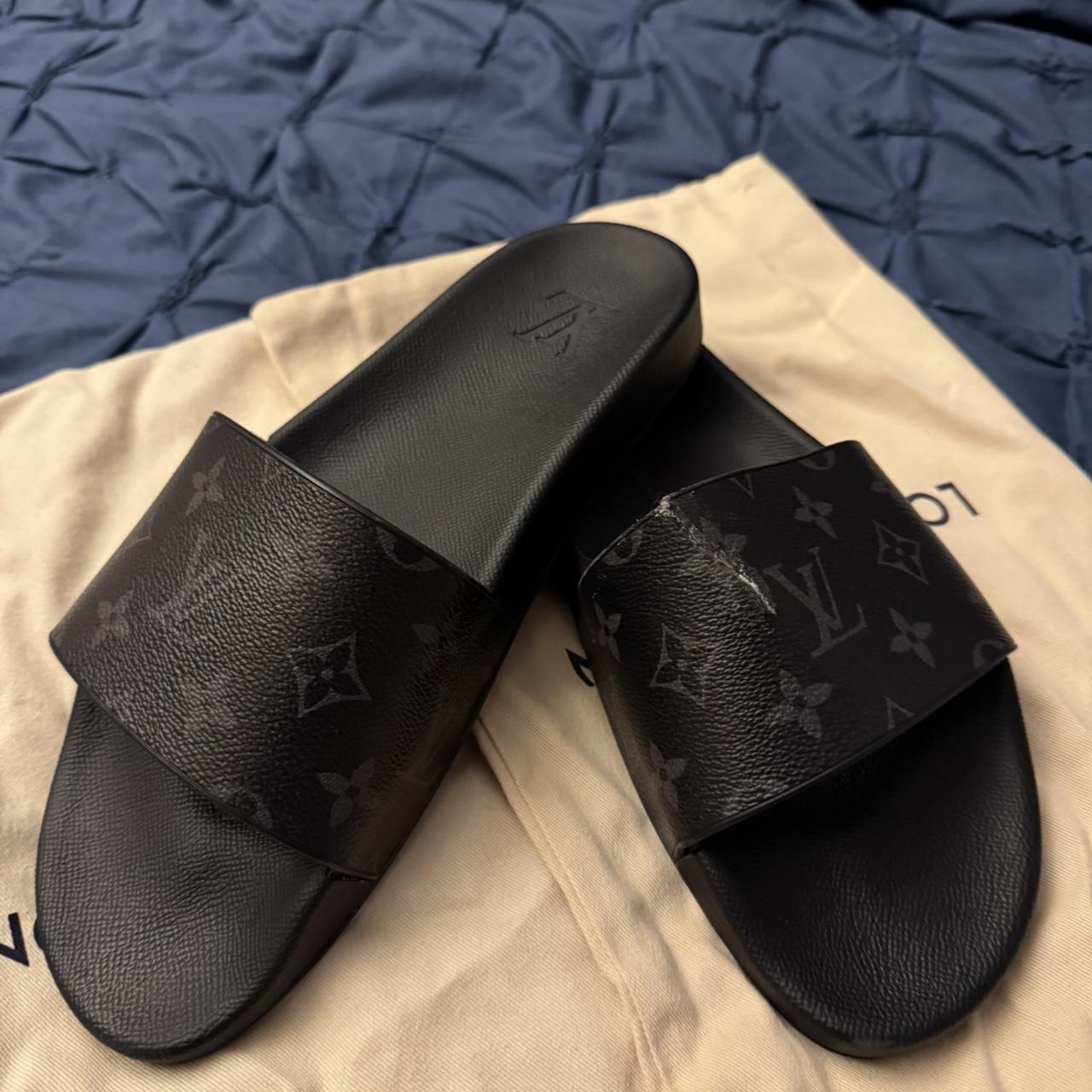 item listed by f4heems