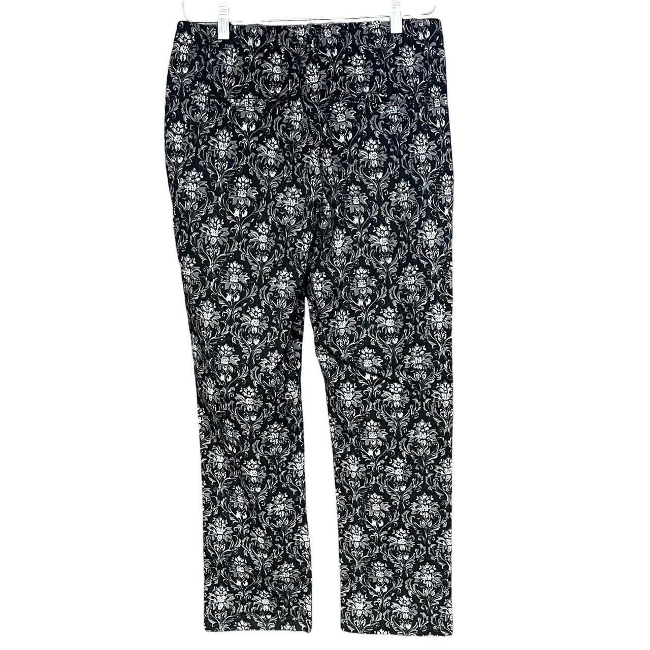 item listed by llatthebeach