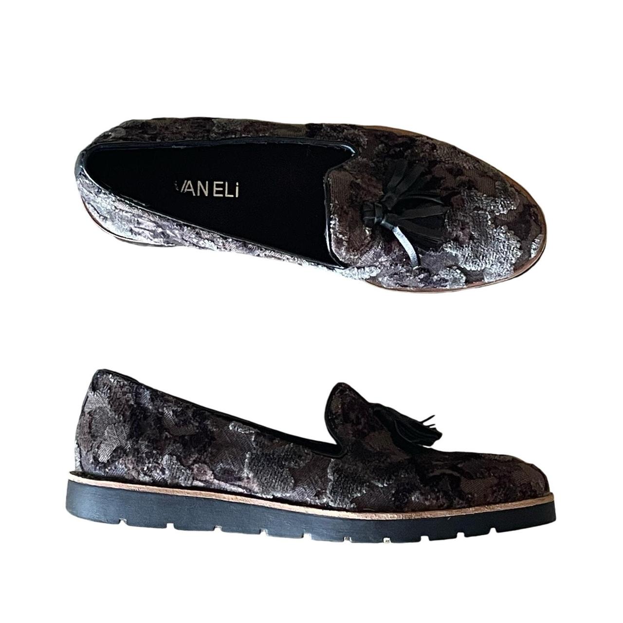 item listed by llatthebeach