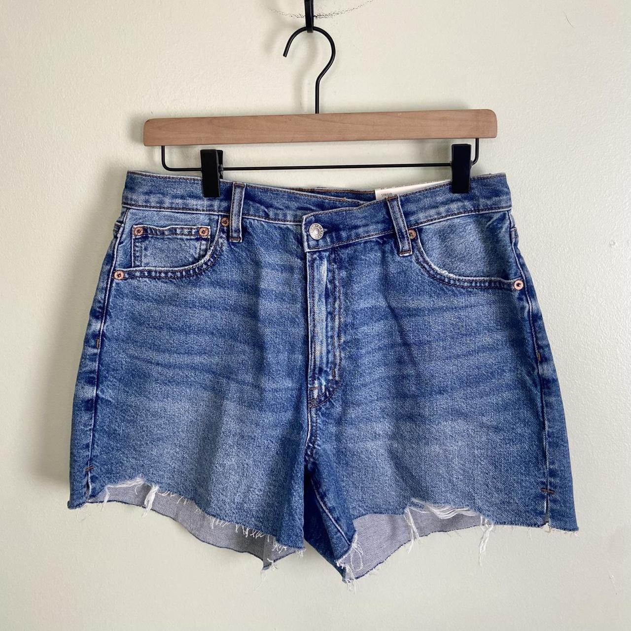 item listed by adventures_of_thrifting