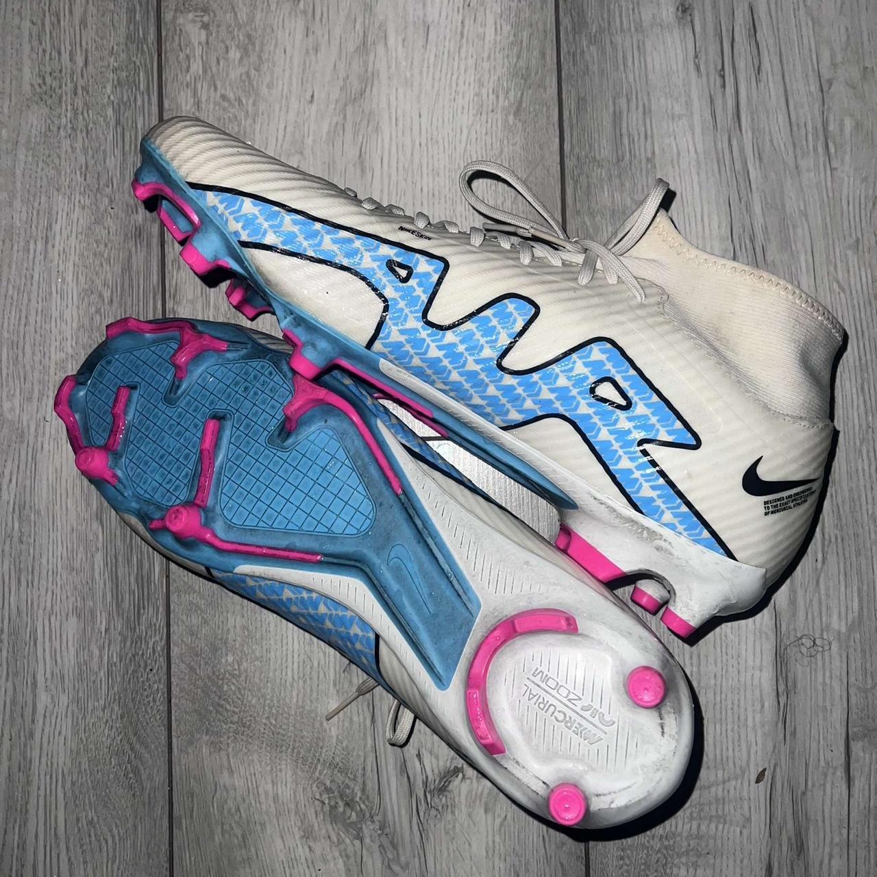 mens nike football boots size 11