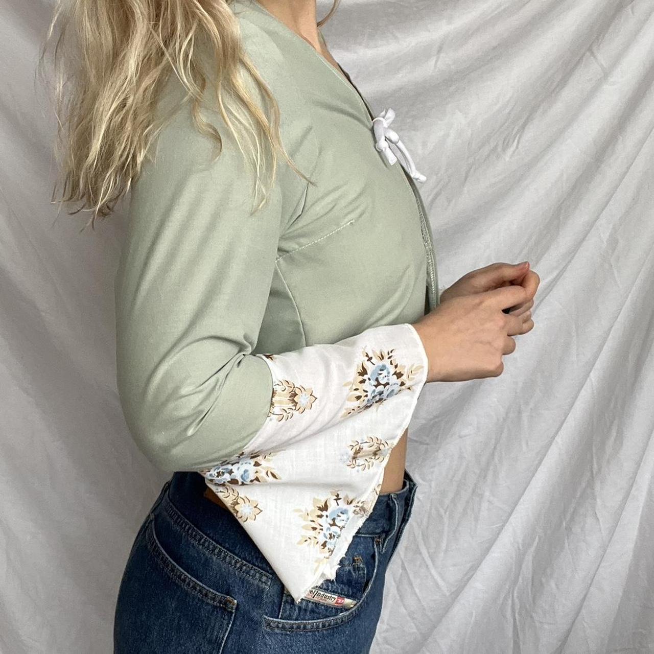 acg crop top
