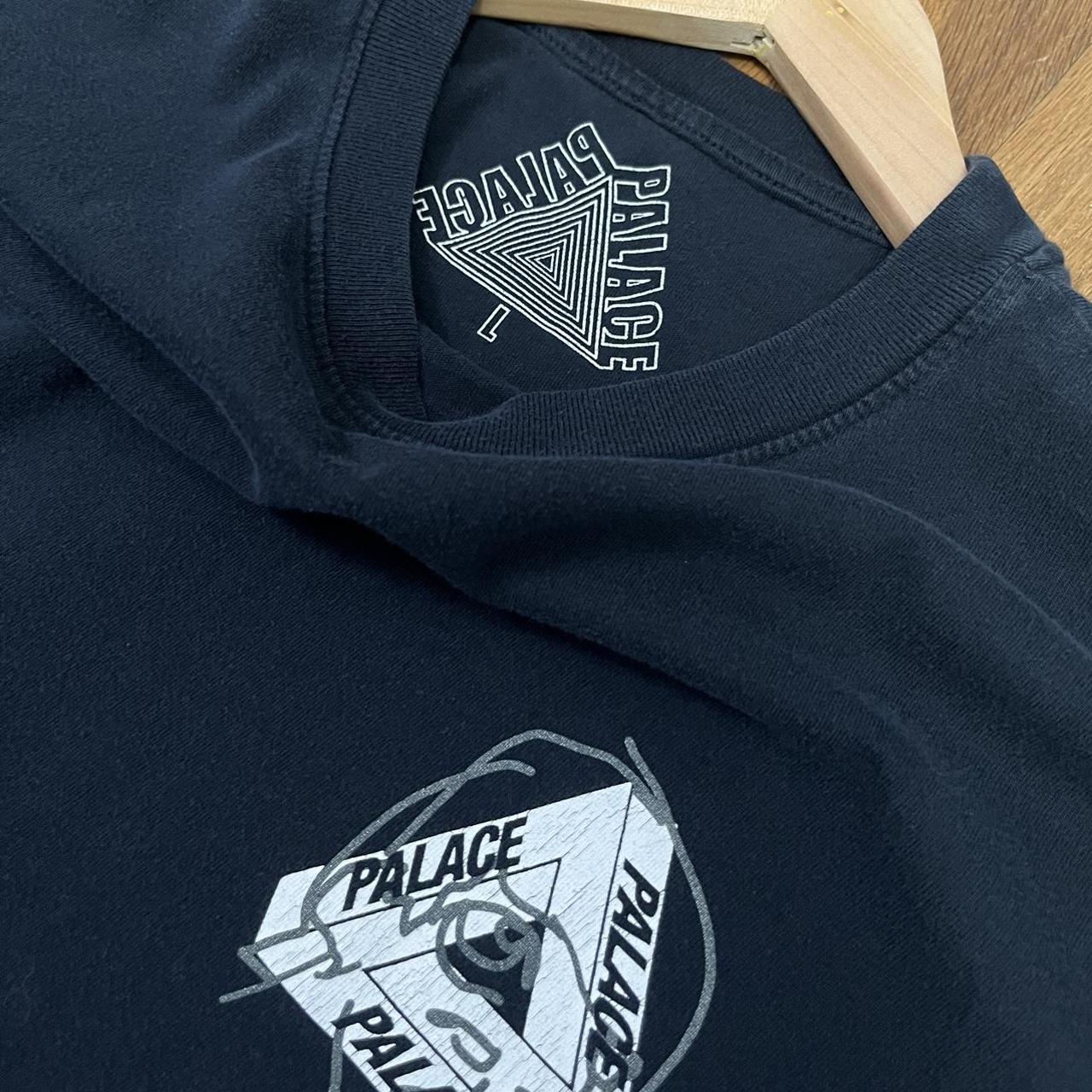 Palace Men's Black T-shirt (2)
