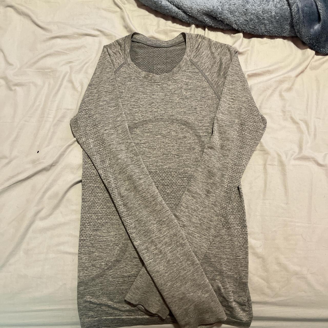 Grey Lululemon swiftly - Depop