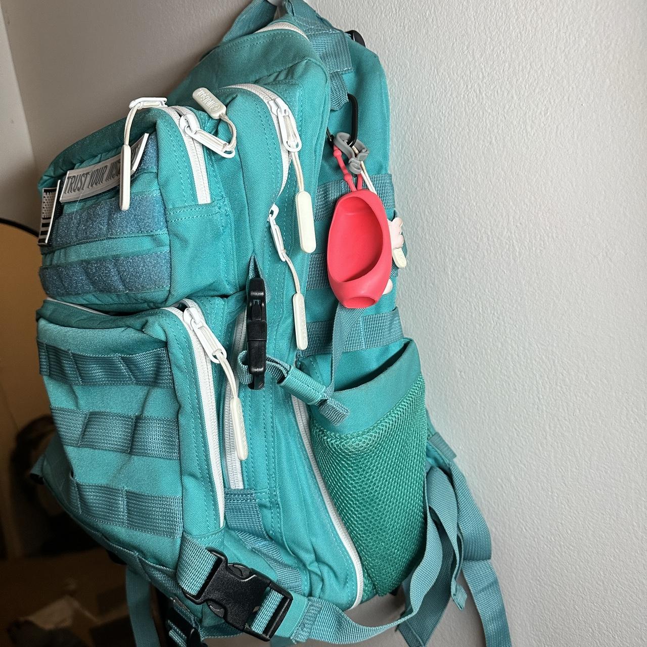 【中古／美品】WOLFpak バックパック 25L Amazon.co.jp: WOLFpak 25L バックパック (ティンバーウルフ