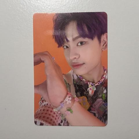 Seungmin w/ flowers Maxident photocard #seungmin | Depop