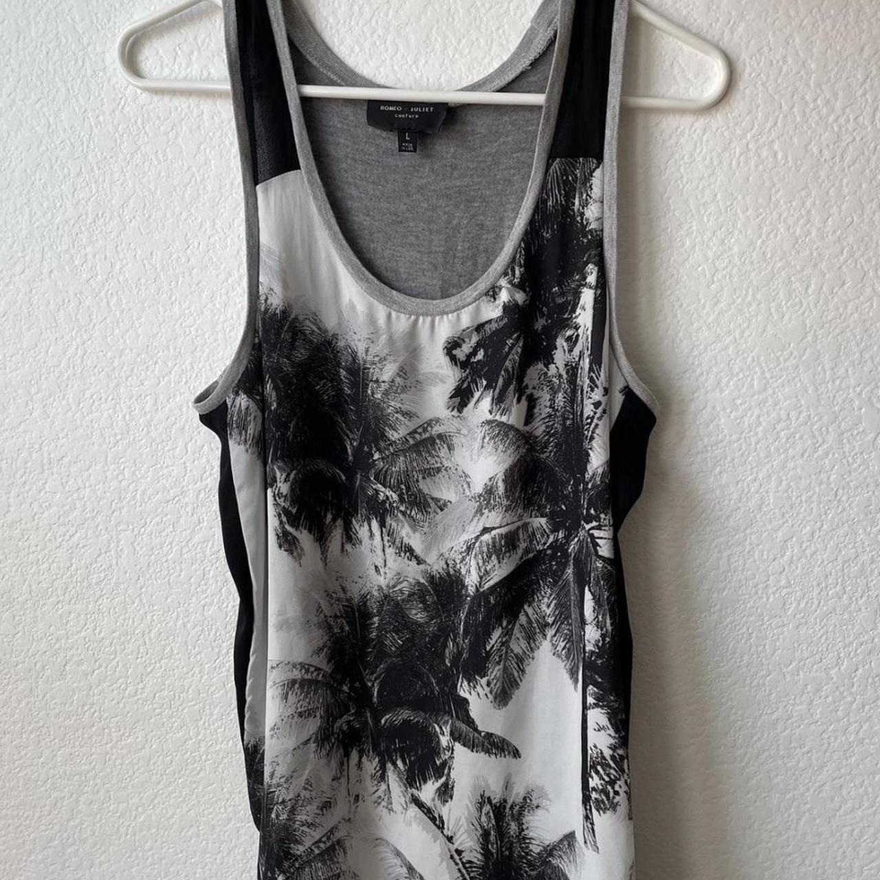 Popular Romeo+Juliet Couture Tank Top