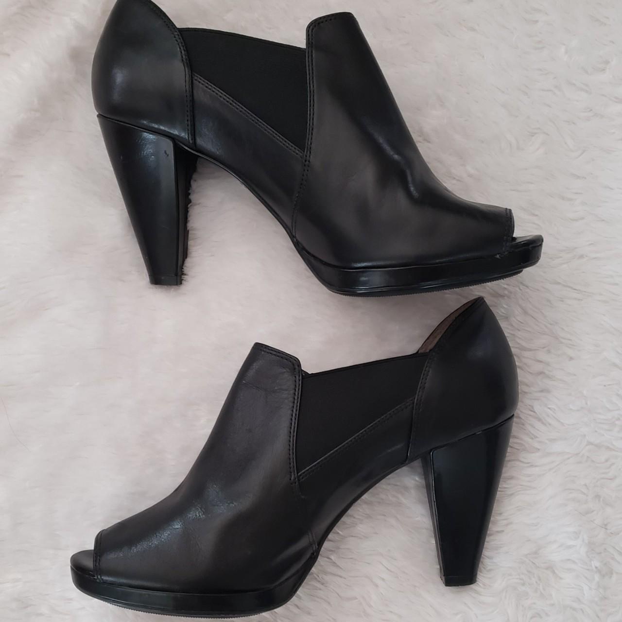 Kenneth cole peep toe booties hotsell