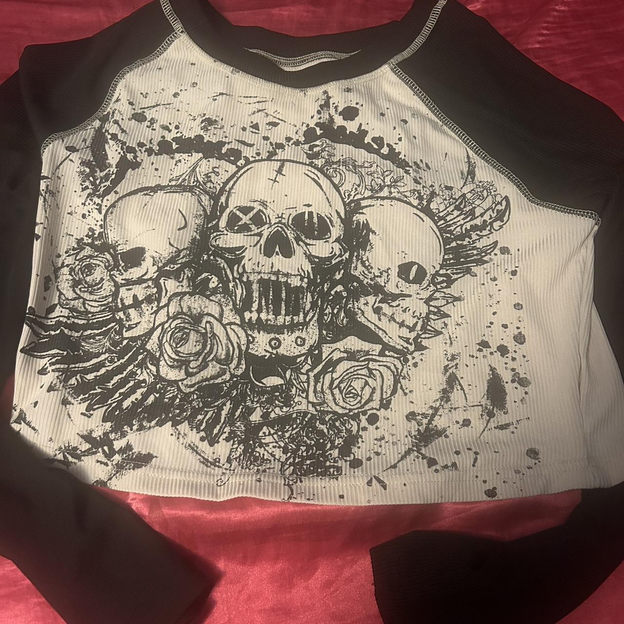 beautiful skull t-shirt #y2k #emo #skulls #goth - Depop