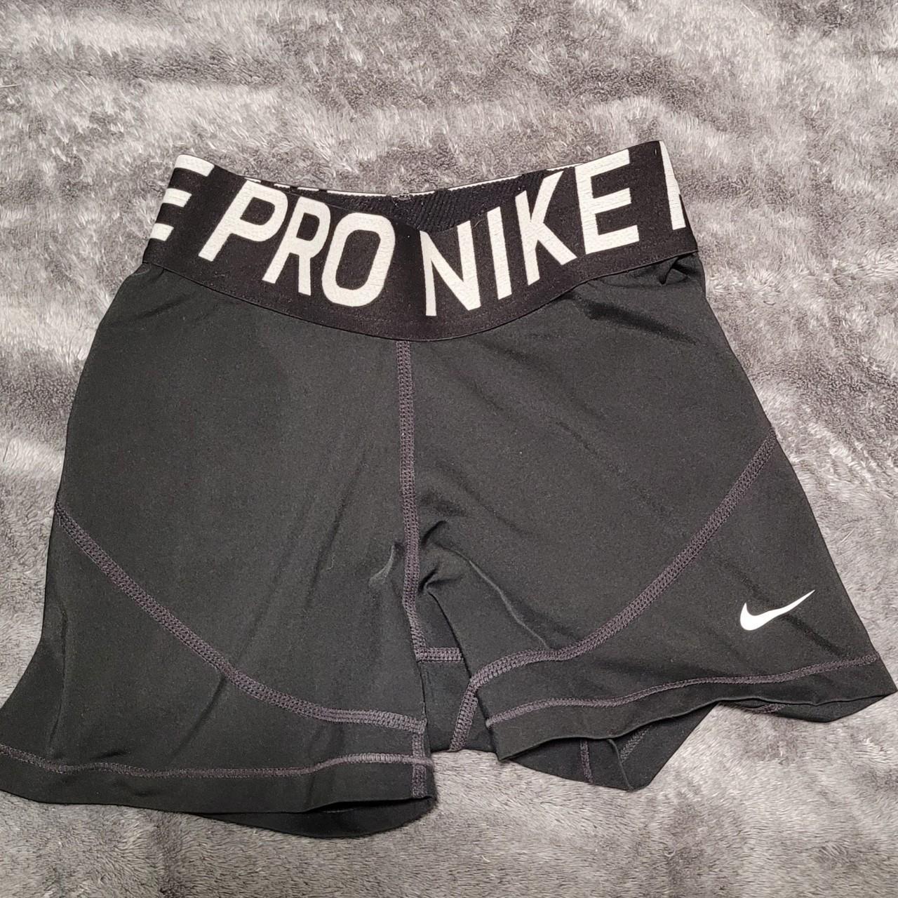 nike pro shorts extra small