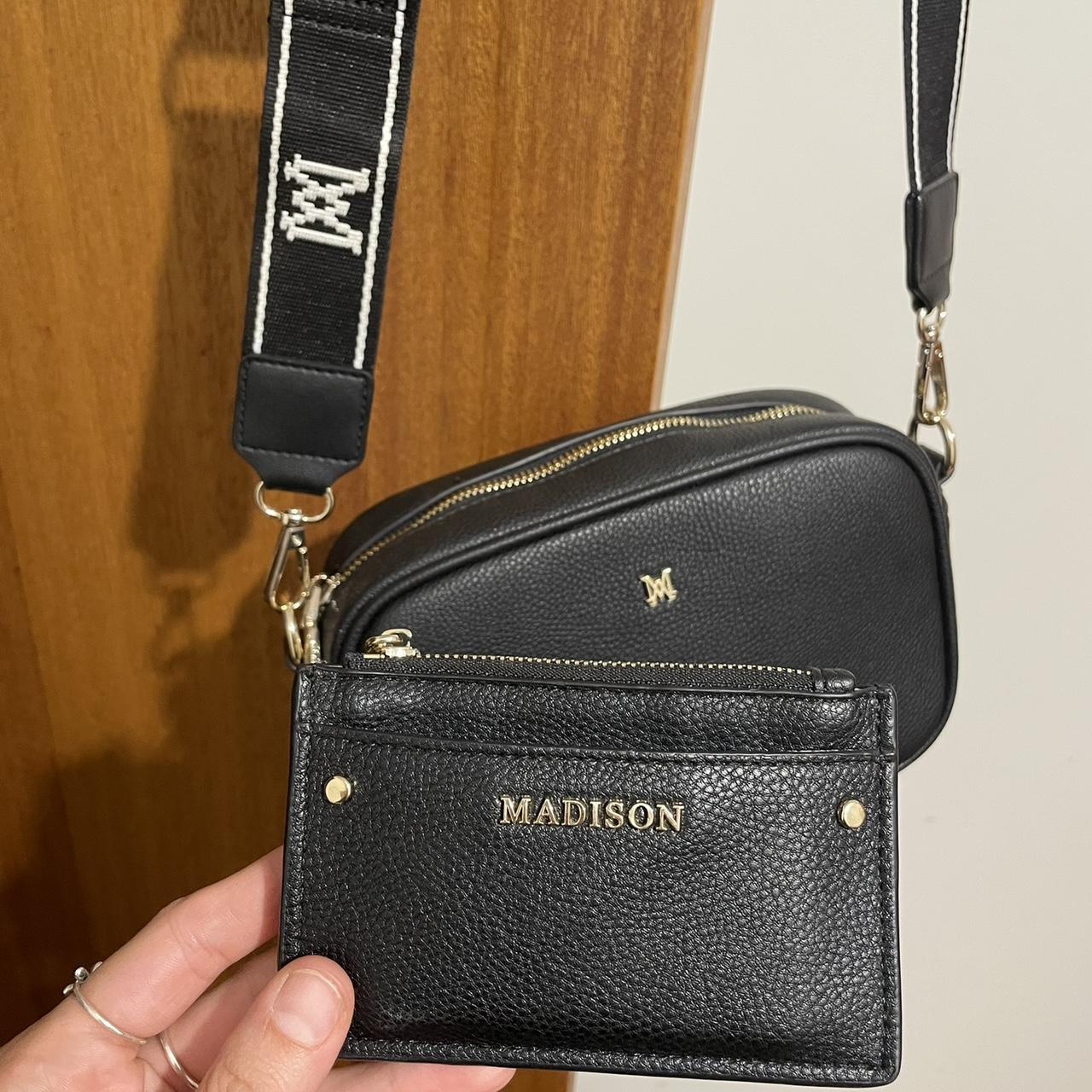 バッグ urban bobby madison purse bag Black leather Madison crossbody bag only worn a | Depop