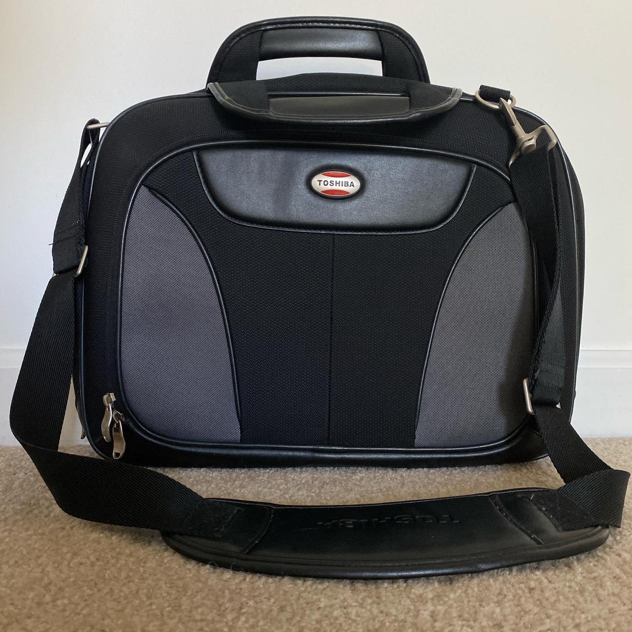 Toshiba Black & Gray store Laptop Computer Bag