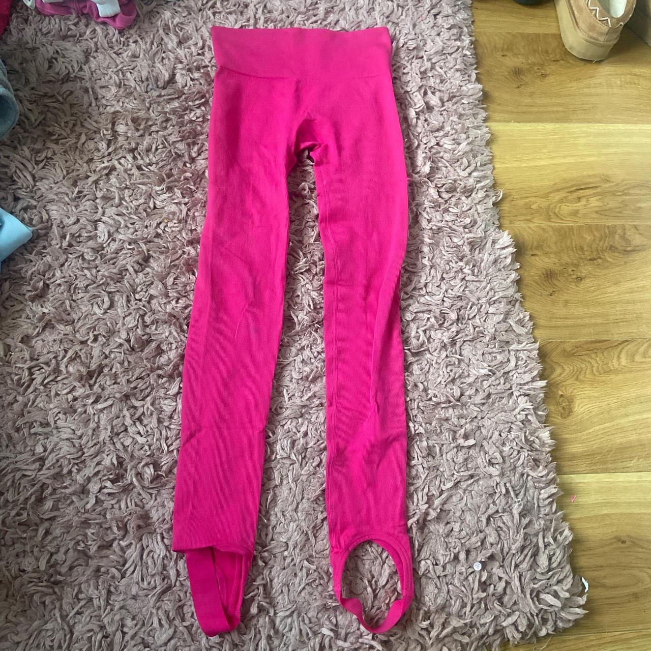 pink seamless leggings from primark barely worn Depop