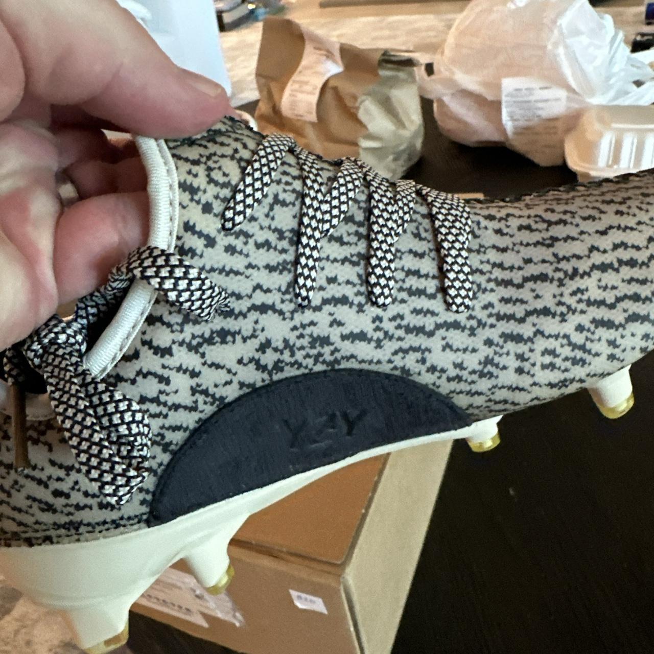 yeezy 350 cleats