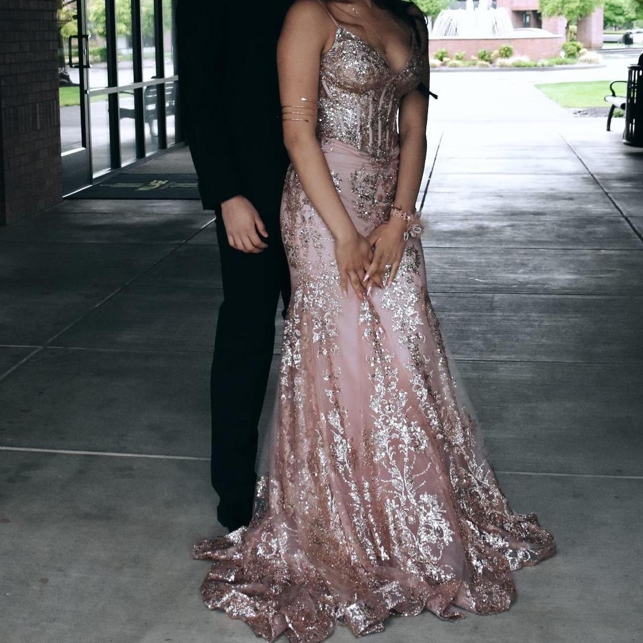 Sparkle at your special event wearing the Lyra