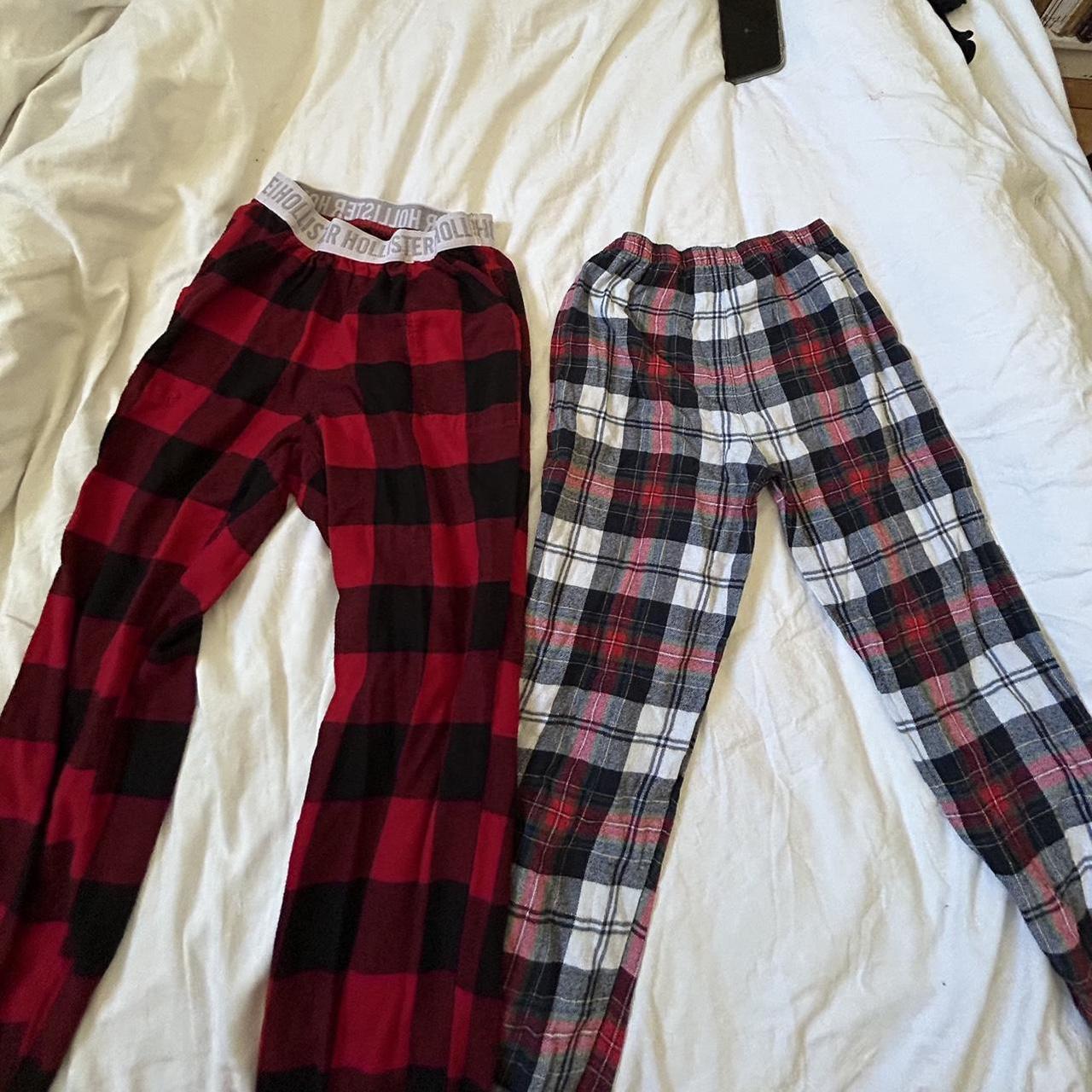 2x Hollister PJ bottoms in Tartan Both are Size XXS