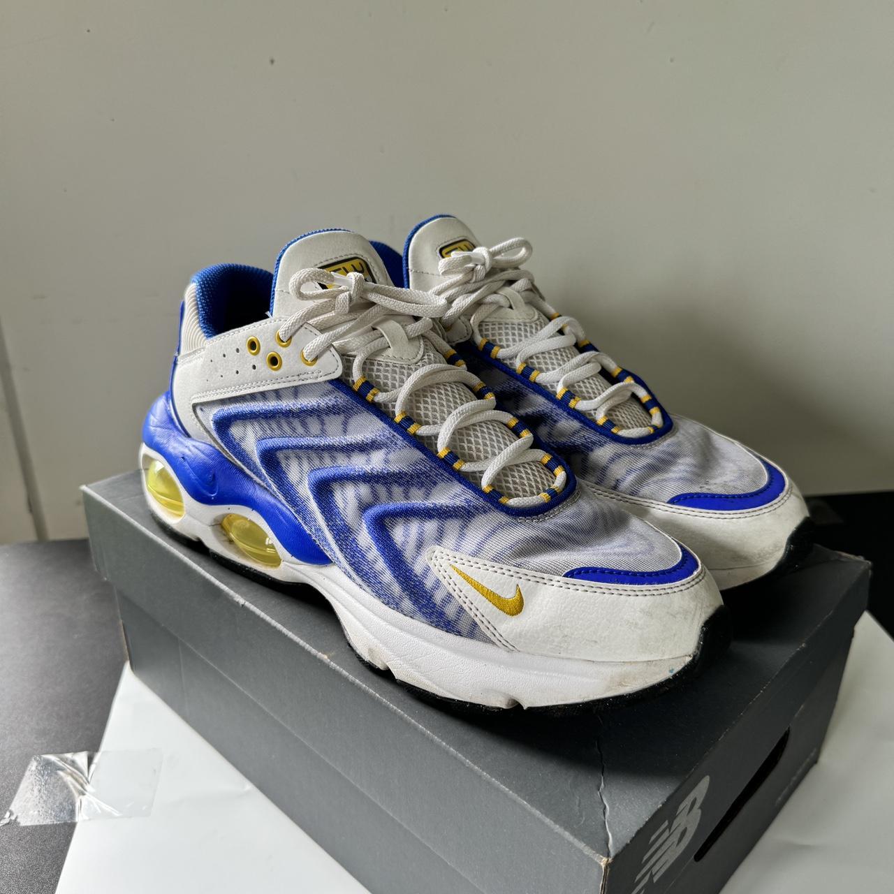 nike air tailwind size