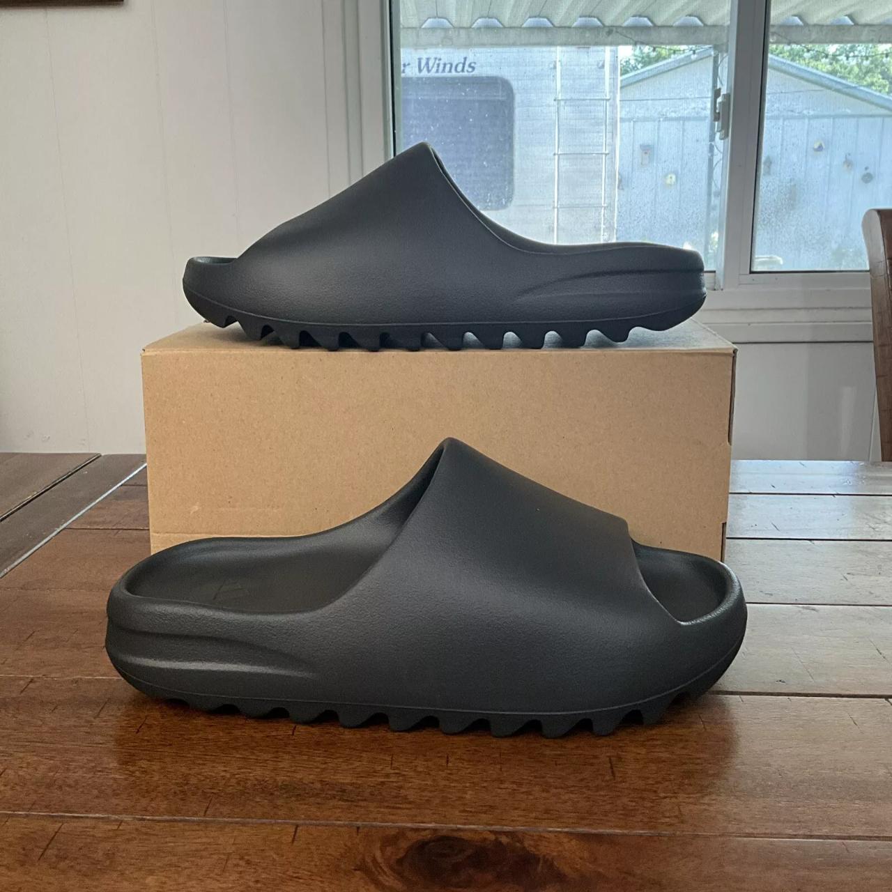 size 5 adidas originals yeezy slide sandals